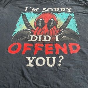 Marvel 2x T-shirt. Black   Gently loved.  Man or women could wear.